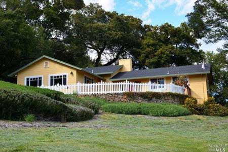 Santa Rosa one story ranch on 2.24 acres in Santa Rosa California